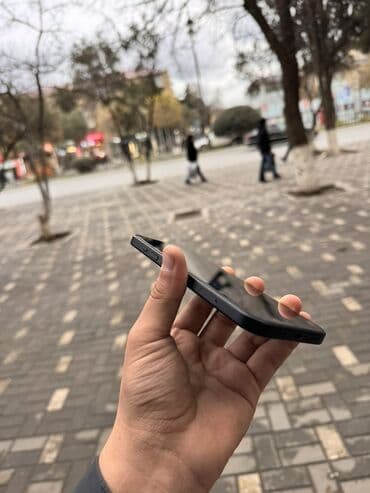 modem ustası: IPhone 15, Qara, Face ID — 6