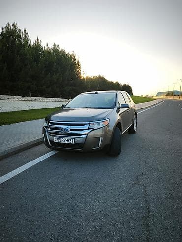 e 3 2: Ford Edge: 3.5 l | 2013 il 232650 km Ofrouder/SUV — 1