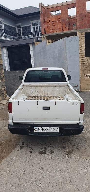 16 lıq disklər: Chevrolet S-10 pikap - Korpus: 2 qapılı, tək kabin - Rəng: ağ - — 5