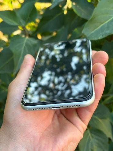 Elektronika: IPhone 11, 64 GB, White Titanium, Face ID — 5