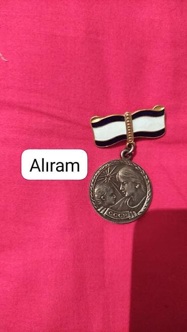 ad yazilan sekiller: Vaza dəsti, Farfor — 10