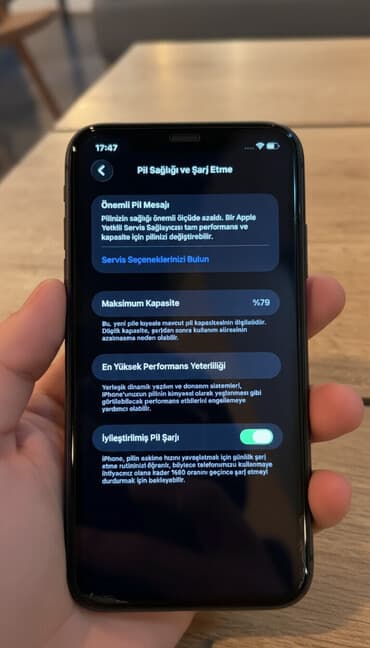 s1 telefon: IPhone 11, 128 GB, Black Titanium — 1