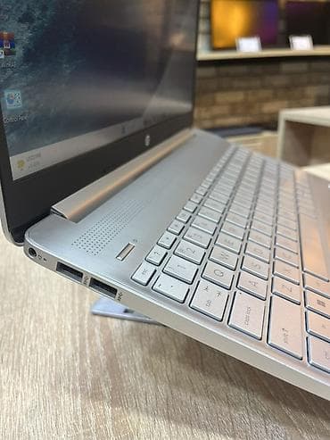 Avtoelektronika: İşlənmiş HP Pavilion, 15.6 ", Intel Core i5, 256 GB, Ödənişli çatdırılma — 3