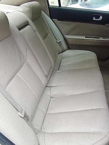 radiyator panel: Mitsubishi Galant sedan Xüsusiyyətlər: - Kuzov: ağ rəngli sedan, 4 — 3