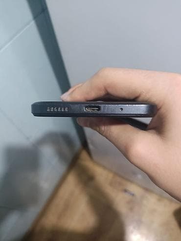 poco telefonlar: Poco M5, 128 GB, rəng - Qara, Sensor — 9