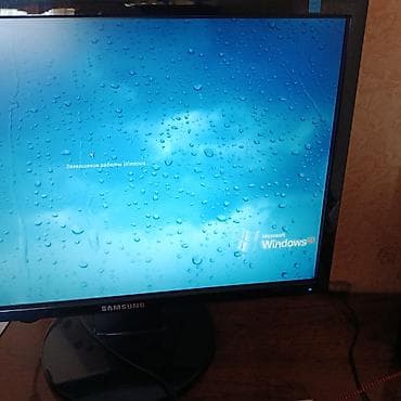 stolustu komputerlər: İşlək, ancaq köhnə stolüstü kompüter (2009) və ideal vəziyyətdə olan — 2