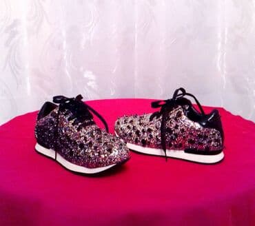 Toy paltarları və aksesuarları: Ölçü: 38, Yeni — 1