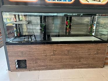 Restoran, kafe avadanlığı: Kabab vitrini 1100 Azn. Olchu 2.50m. Unvan Xirdalan. Shirin x. 0033 — 1