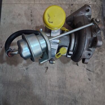 Turbo ve turbonun katrici Nissan nawara 2. 5 turbo ve katrici var
