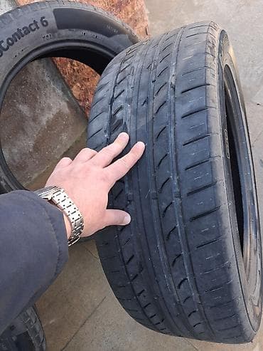 diskler: Şin Continental 235 / 55 / R 19 — 4