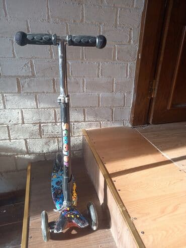 qadınlar ucun maşınlar: Uşaq skuter-i, 3 təkərli model - Sükan: T formalı, rezin tutacaqlar — 2