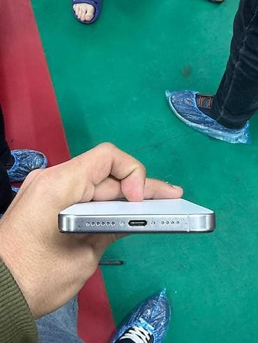 iphone 12 mini: IPhone 15 Pro Max, 256 GB, Ağ, Face ID — 4