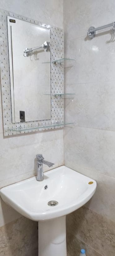 Kirayə mənzillər: Kirayə ev Əhmədli .Afrodita şadliq sarayının yani təzə tikili binanın — 8