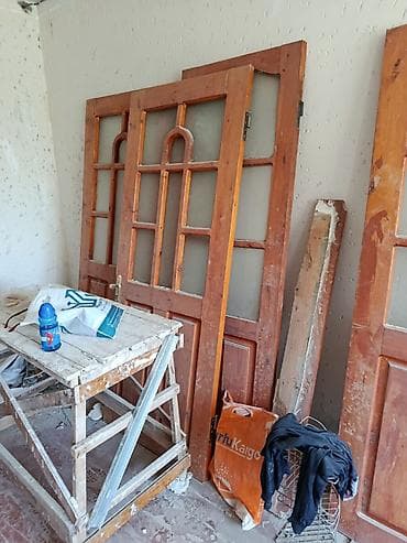 yeni il sam agaclari: İşlənmiş Otaq qapısı Zamok ilə, Zəmanətsiz, Ödənişli quraşdırma, Ünvandan götürmə — 1