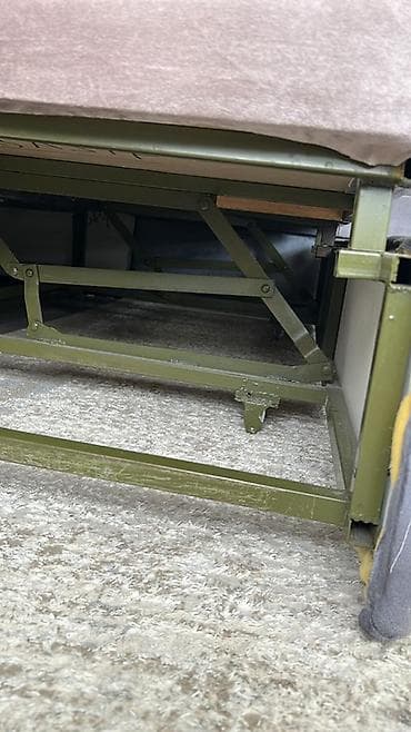 iki divan: Di̇van-kravat, İşlənmiş, Açılan, Bazalı, Çatdırılma yoxdur — 4