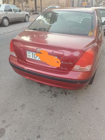 traxtor qiymetleri: Hyundai Elantra: 1.6 l | 2005 il Sedan — 2