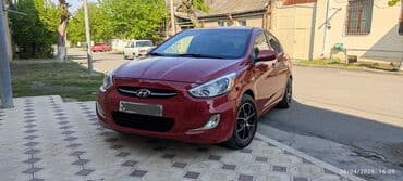 Hyundai Accent: 1.6 l | 2015 il Sedan