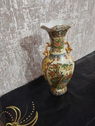 işlənmiş plastik qapı pəncərə satılır: Одна ваза, Керамическая — 2