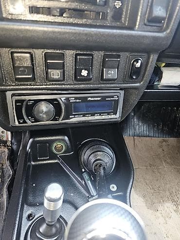 dinamik pioneer: Avtomobil üçün tam audio sistemi satılır. Tərkib: - Pioneer — 4