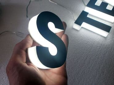 köynək çap: 🔹️Neon işıqlar 🔹️Qabarıq ( işıqlı,işıqsız) hərflər 🔹️Light box — 6