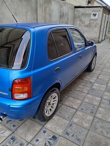 qubada ucuz avtomabiller: Nissan March: 1.3 l | 2000 il Hetçbek — 3