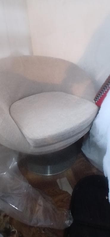 divar saatlari 2019: Yeni, Kreslo, Parça — 2