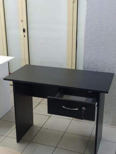 ofis masası 2. el: Yeni, İşçi üçün, Künc masa — 5