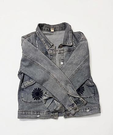 Boz rəngli cins gödəkçə - Kəsim: Klassik denim gödəkçə, düz siluet -