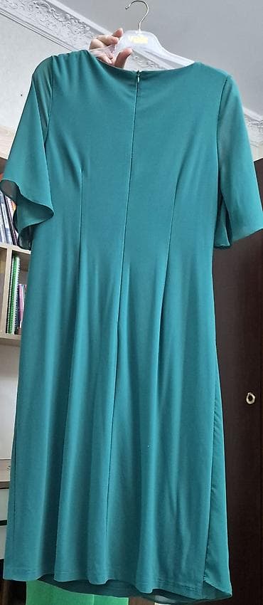 Brend: Susep Model: qısaqollu, yubka hissəsi geniş kəsimli qadın — 2