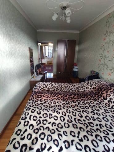 9 ci mikrorayon satilan evler: Bakı, 2 otaqlı, Köhnə tikili, m. Neftçilər, 48 kv. m — 7