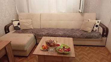 reception masa: İşlənmiş, Masa və oturacaqlar — 2