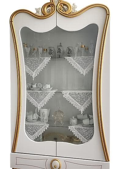Şüşəli dolab vitrini