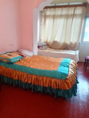 ev elanlari 2022: Xirdalanda kohne bazara yaxin 5 mertebenin 5 cu mertebesinde 1 otaqli — 2