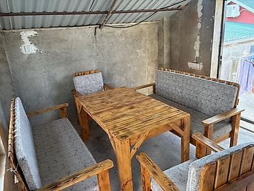 1 gunluk bag evleri: Dördbucaq masa, 8 stul, Açılmayan, Stullar ilə, Taxta — 5