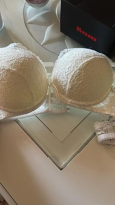 Alt paltarı: Kom brendli qara krujeva sutyen - Model: Missni - Ölçü: EUR 85 / USA — 5