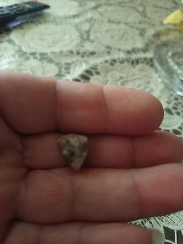 Təbii kolleksiya daşı – kiçik ölçülü, əl ilə toplanmış nümunə - Rəng — 6