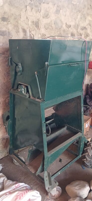 купить профессиональную кофемашину в баку: Fındıq işləyən. Mini patos — 2