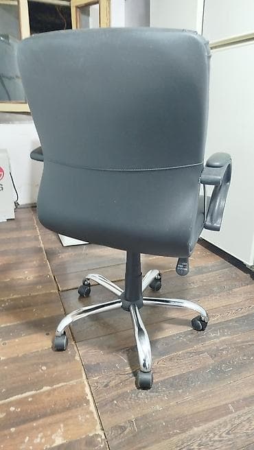 elif mebel: İşlənmiş, Təkərli, Qolları tənzimlənmir, Süni dəri — 4