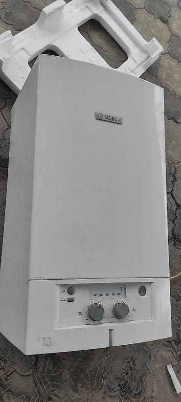 Bosch divar tipli qaz kombisi - Marka/model: Bosch (ön paneldə