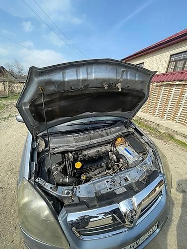 tap az opel astra: Vauxhall Zafira: 1.9 l | 2005 il Van/Minivan — 3