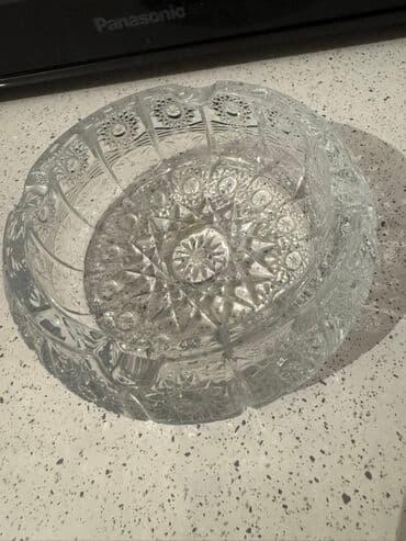 Şüşə külqabı – klassik kəsim naxışlı - Material: qalın, şəffaf şüşə -