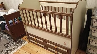 Oğlan və qız üçün, İşlənmiş, Dördbucaq, Beşik, Dəstsiz, Matras ilə, Yellənmə mexanizmsiz