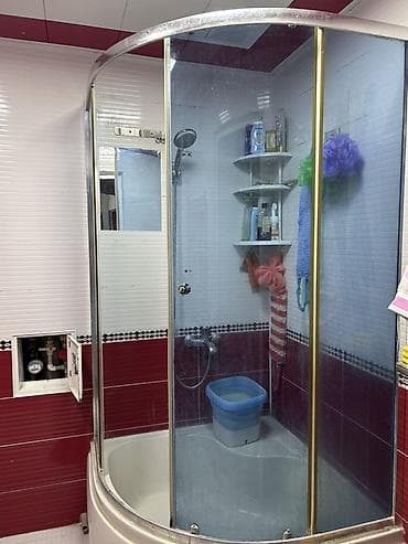 su samuru: Duş kabini - Ölçü: təxmini 100x100 sm künc model - Korpus: akril — 1