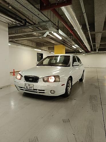 Avtomobil satışı: Hyundai Elantra: 1.6 l | 2001 il Sedan — 5