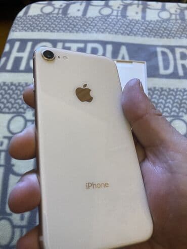 iphone 8 qiymət: IPhone 8, Qızılı, Barmaq izi — 2