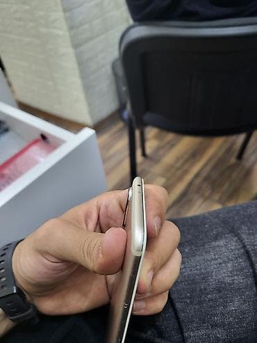 philips xenium 9@9s: Xiaomi Mi A2, 32 GB, rəng - Qızılı, 
 İki sim kartlı — 3