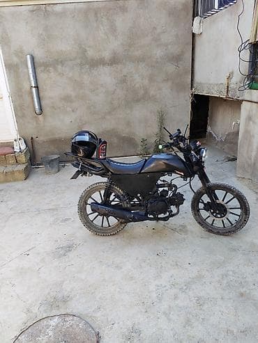 электро мопед: Motosiklet – enduro/street tərzi, mat qara rəngdə. Texniki və — 3