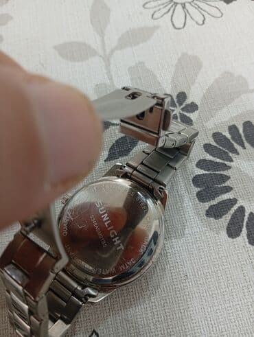 kəpənək darağ: SUNLIGHT kvars qol saatı - Brend: SUNLIGHT - Model: S348ASW01BS (arxa — 3