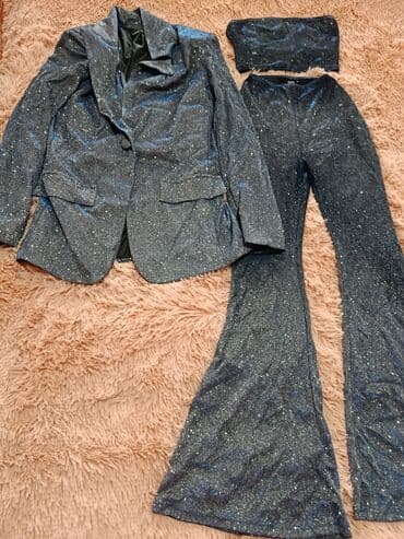 яркие женские костюмы: ((bahalı geyimdir baha almışam cəmi 1 dəfə)) ((geyinmişəm 48 AZN — 2