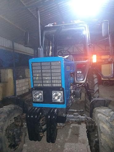 Belarus 821 təkərli traktor - Güclü dizel mühərrik (MMZ) – yanacağın